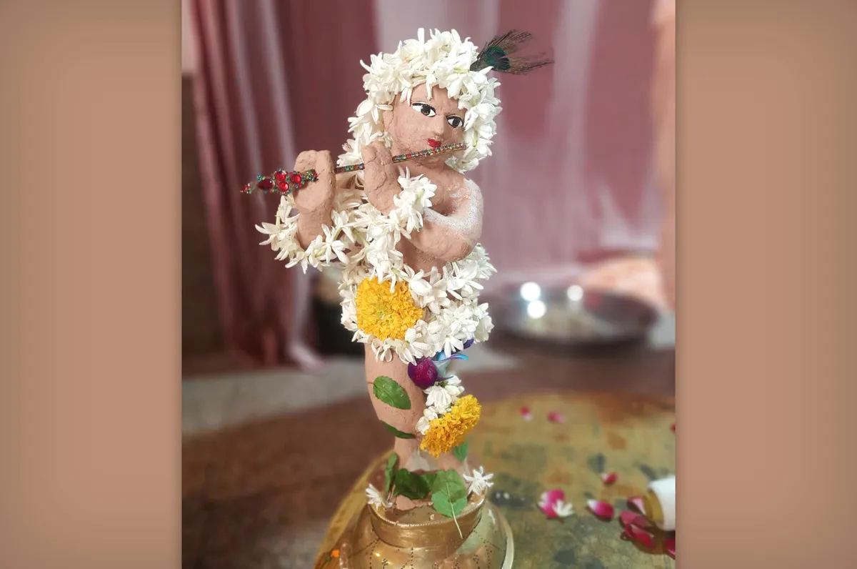 Aksaya-trtiya and Candana-yatra