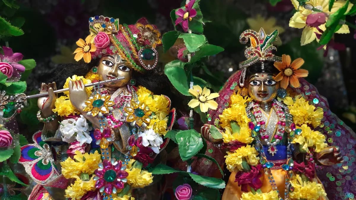 CAN WE WORSHIP KRSNA WITHOUT RADHARANI?