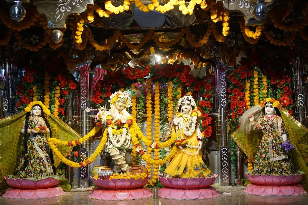 Admission in Love’s School - 09 Feb 2013 - Govinda lilamrta